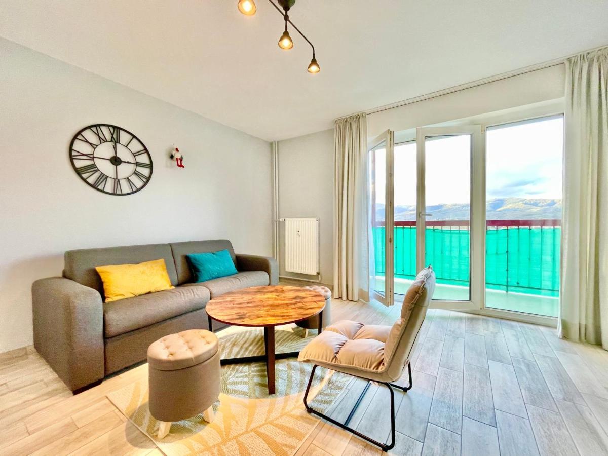 Appartement - La Cigogne - Balcon - Vue Degagee - Netflix - Wifi Fibre - Parking Gratuit - Quartier Populaire