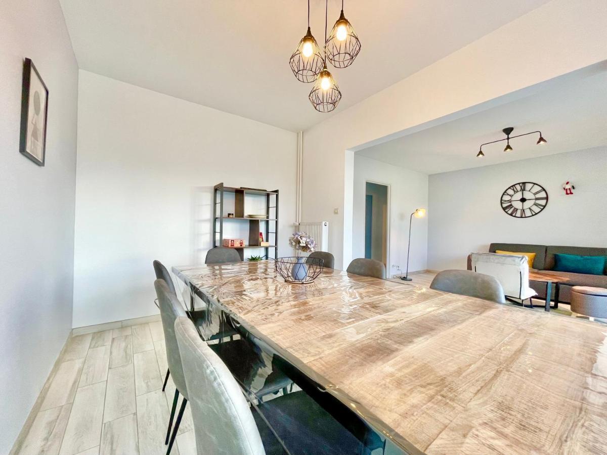 La Cigogne: Balcony Retreat With Netflix And Free Parking Apartment